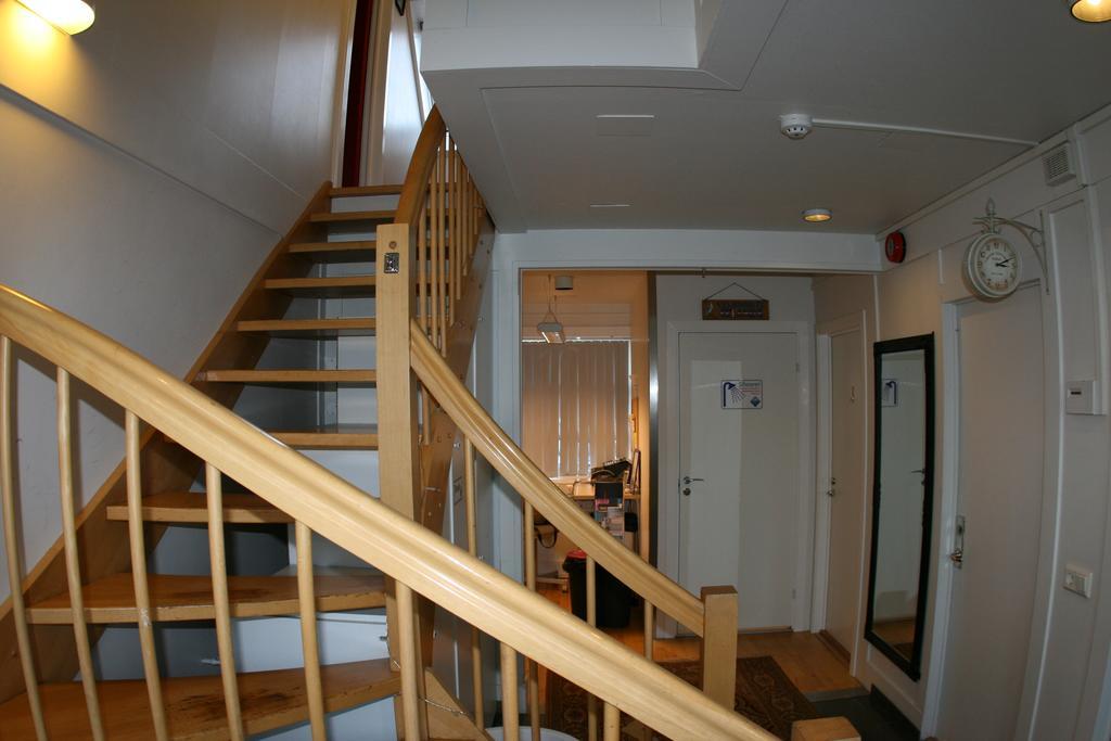 Harbourfront Guesthouse Hafnarfjörður Exterior foto