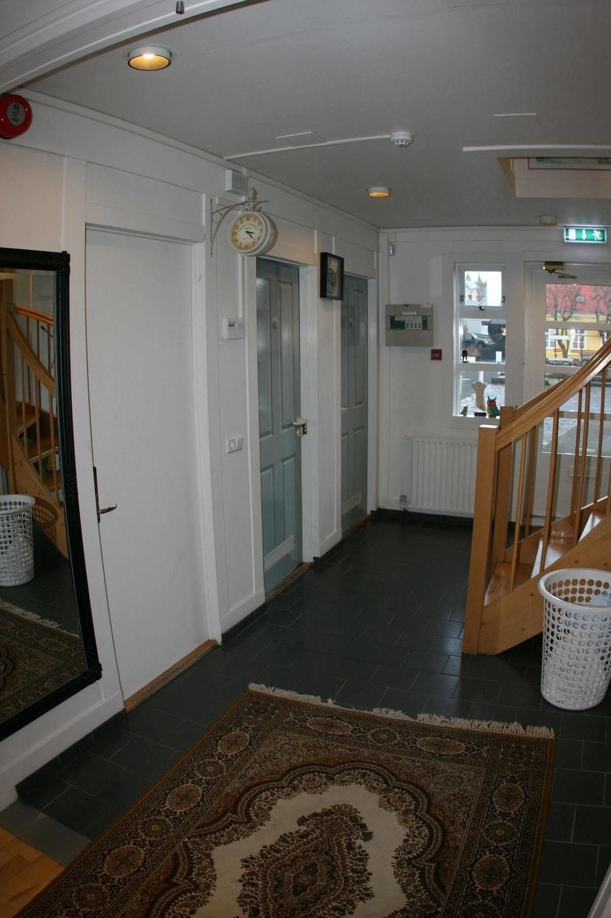 Harbourfront Guesthouse Hafnarfjörður Exterior foto
