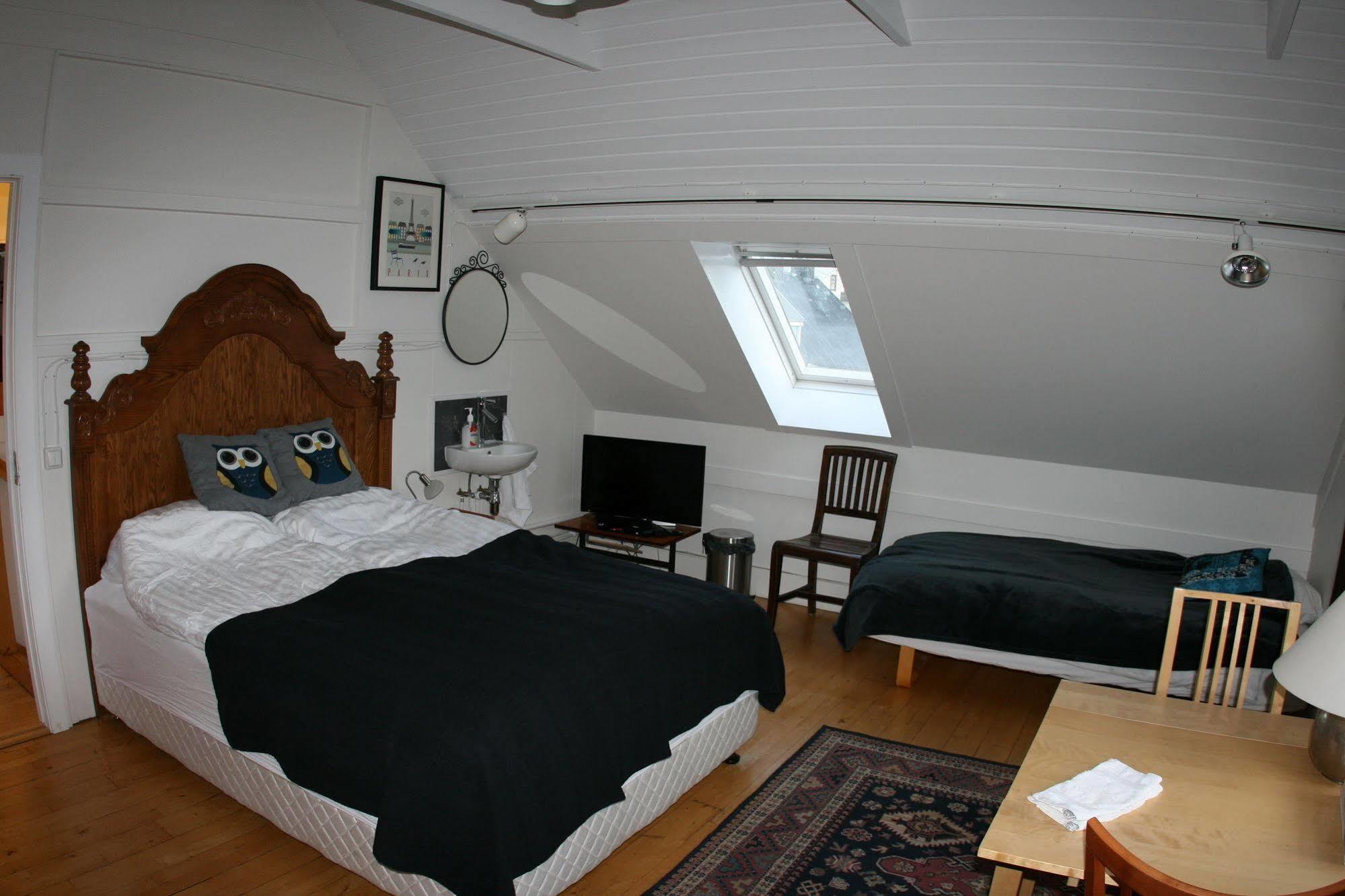 Harbourfront Guesthouse Hafnarfjörður Exterior foto