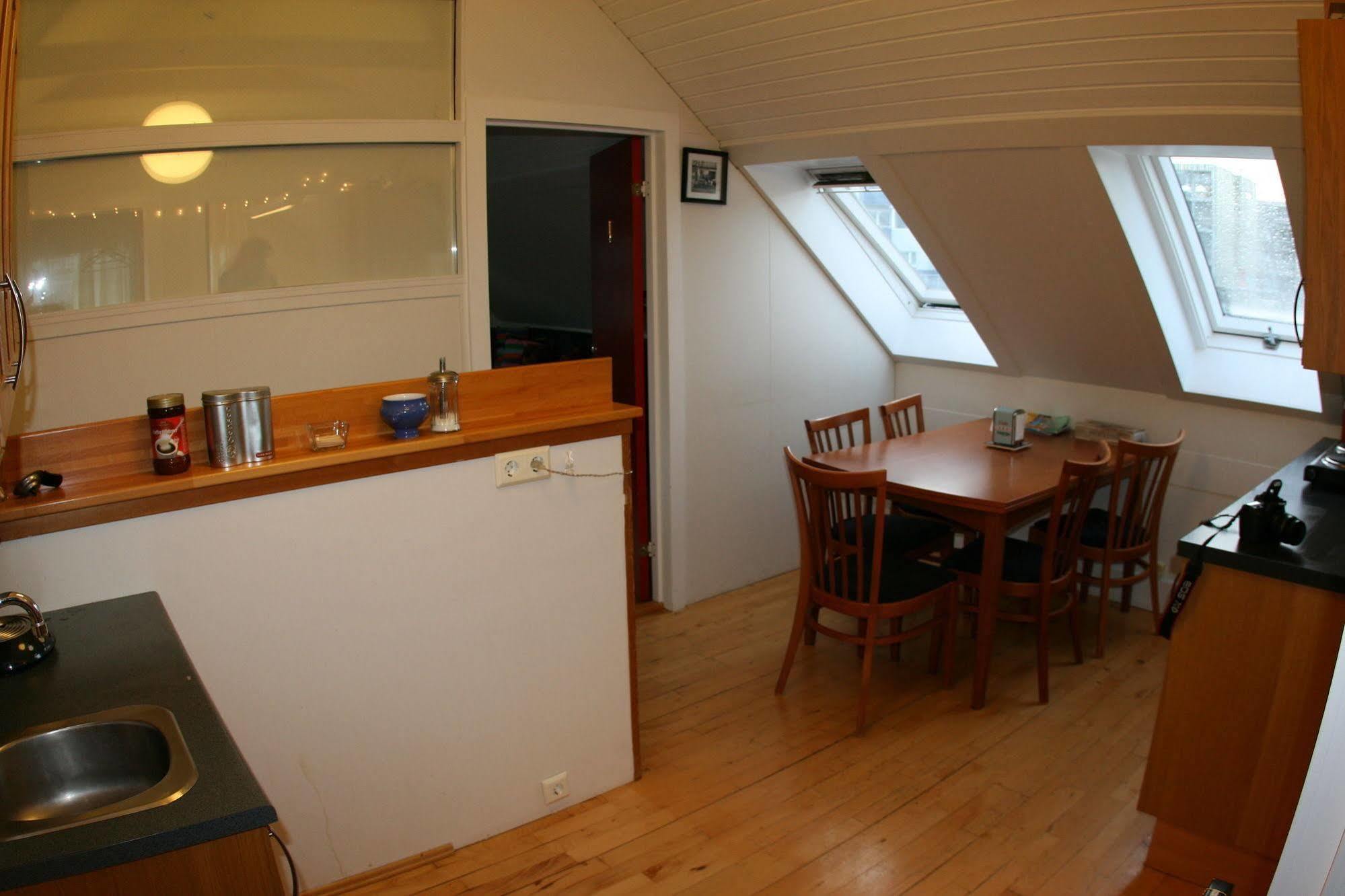 Harbourfront Guesthouse Hafnarfjörður Exterior foto